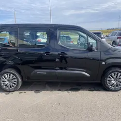 Citroen Berlingo TAILLE M - 1.5 BLUEHDI 130CH S&S PLUS 5 PLACES Saint-Saturnin