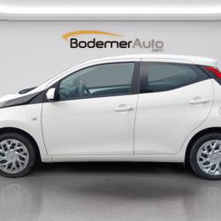 Toyota Aygo 1.0 VVT-i x-play x-app occasion - Ploumagoar - photo 2/15