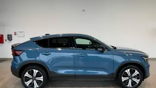 Volvo XC40  - photo 3