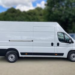 Peugeot Boxer 435 L4H3 2.2 BlueHDI 180 EAT8 Saint-Gor