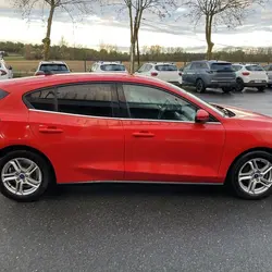 Ford Focus 1.5 ECOBLUE 120CH TREND  BUSINESS Saint-Saturnin