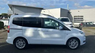 Ford Tourneo Courier  - Titanium - photo 3