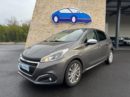 Peugeot 208 - 1.2 PURETECH 82CH E6.2 EVAP ALLURE 5P - 9 990 €