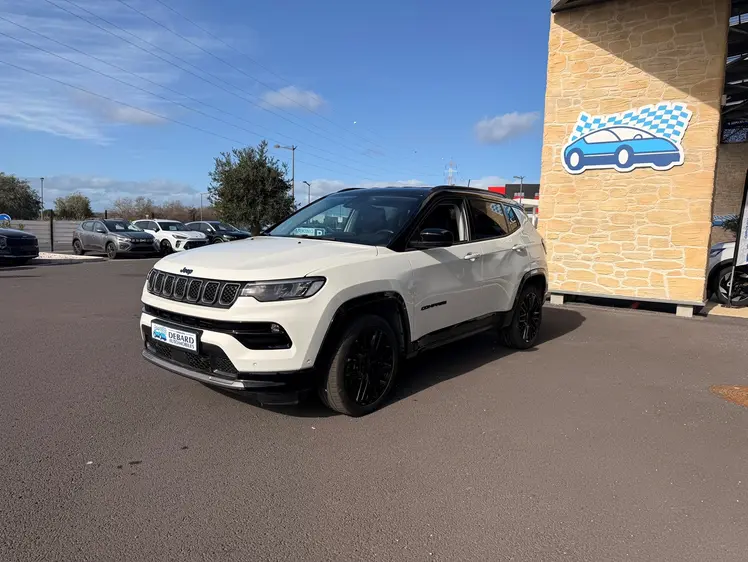 Jeep Compass  - 25 990 €
