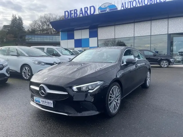 Mercedes CLA  - 31 990 €
