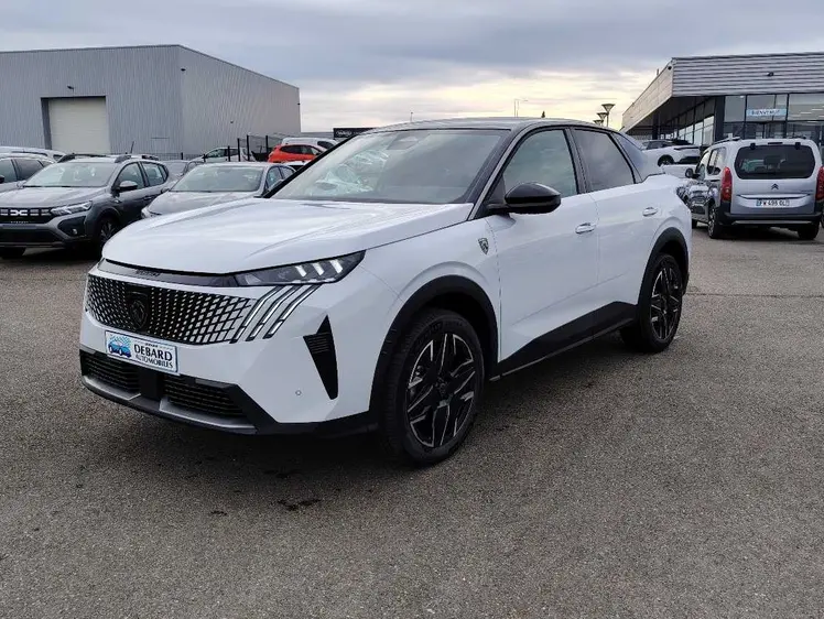 Peugeot 3008  - Gt - 32 990 €