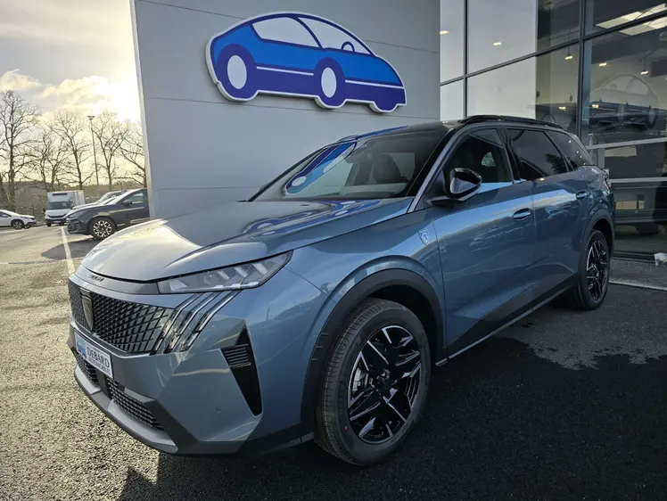 Peugeot 5008  - Gt - 34 990 €
