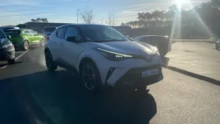 Toyota C-HR  - photo 2