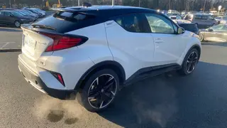 Toyota C-HR  - photo 4