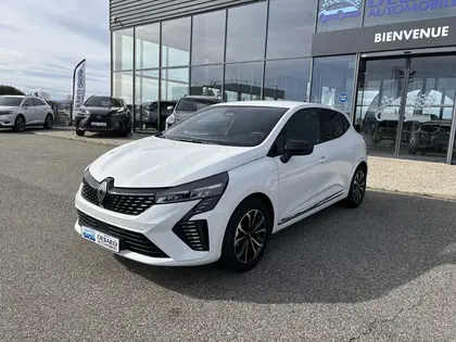 Renault Clio - 1.6 E-TECH 145CH FULL HYBRID TECHNO - 25B - 23 490 €