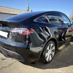 Tesla Model Y STANDARD RWD Carentoir