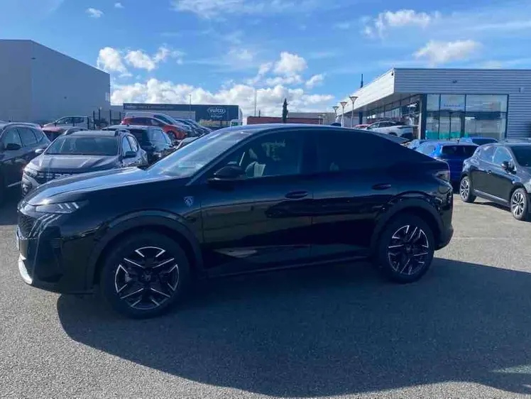Peugeot 3008  - Gt - 32 990 €