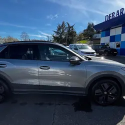 Volkswagen T-Roc 1.5 ETSI 150CH R-LINE DSG7 M&eacute;rignac