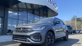 Volkswagen T-Roc  - photo 0