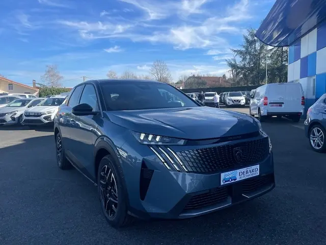 Peugeot 3008  - Gt - 32 990 €