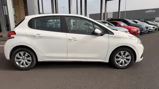 Peugeot 208 societe  - photo 3