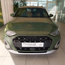 Audi A3 A3 Allstreet TFSI e Hybride rechargeable 204 S tronic 6 Avus Tr&eacute;lissac