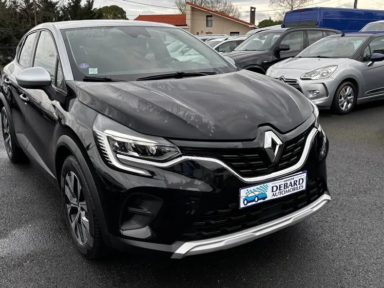 Renault Captur  - 16 990 €