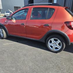 Dacia Sandero II (B52) 0.9 TCe 90ch Stepway Prestige Ploudaniel