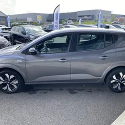 Dacia Sandero 1.0 TCE 90CH JOURNEY Saint-L&eacute;ger-de-Lini&egrave;res