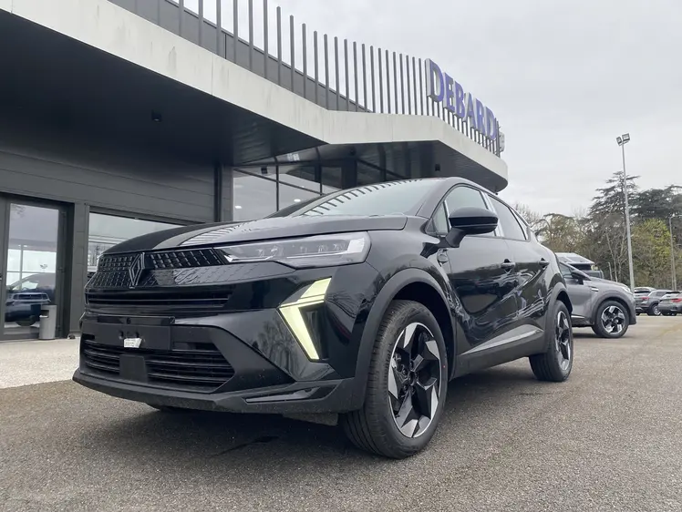 Renault Captur  - 27 975 €