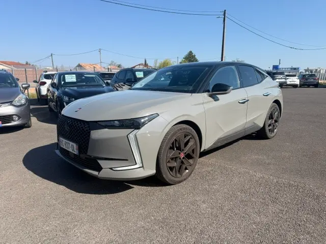 DS DS4  - 26 990 €