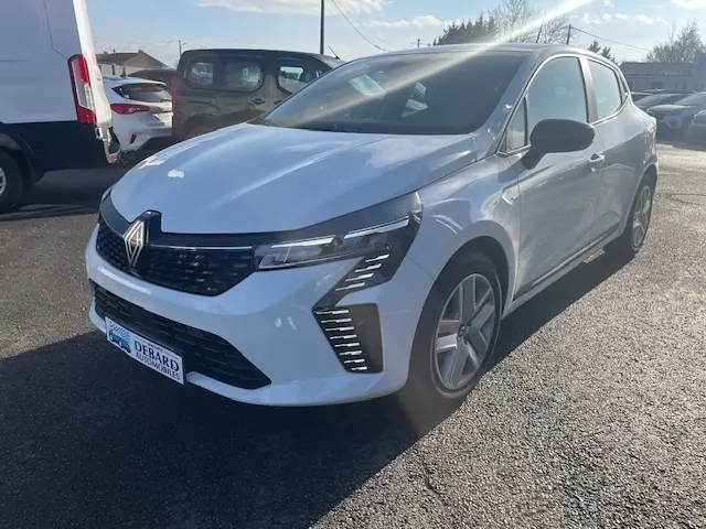 Renault Clio  - 18 990 €