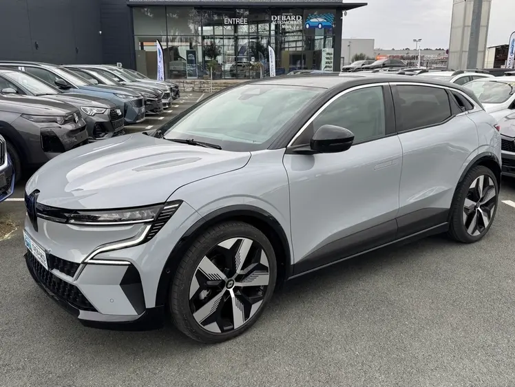 Renault Megane  - 26 490 €