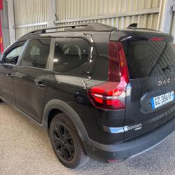 Dacia Jogger 1.6 HYBRID 140CH EXTREME 7 PLACES ? 1&Egrave;RE MAIN ? ENTRETIEN COMPLET Carentoir