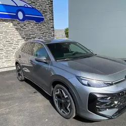 Volkswagen T-Roc 1.5 ETSI 150CH R-LINE DSG7 M&eacute;es
