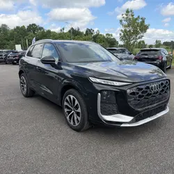 Audi Q3 1.5 TFSI 150CH HYBRIDE S LINE S TRONIC 7 Saint-Saturnin