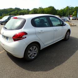 Peugeot 208 1.6 BLUEHDI 75CH STYLE 5P / 208 I / PH2 Plo&euml;rmel