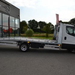 Iveco Daily 35C16 DEPANNEUSE Laval