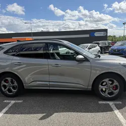 Ford Kuga 2.5 DURATEC 180CH HYBRID FLEXIFUEL ST-LINE X POWERSHIFT Campsas