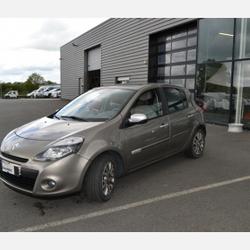 Renault Clio 3 1.6 16V 110CH INITIALE BVA 5P Laval
