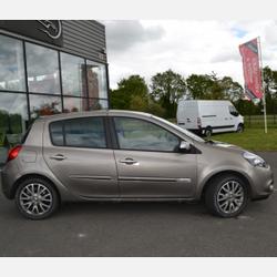 Renault Clio 3 1.6 16V 110CH INITIALE BVA 5P Laval