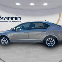 Skoda Octavia Octavia 1.5 TSI 150 ch ACT DSG7 Business Vert-Saint-Denis