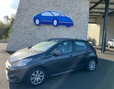 Peugeot 208 societe Saint-Léger-de-Linières