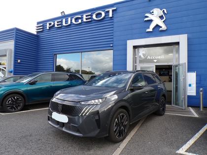 Peugeot 5008 - HYBRID 145CH GT E-DCS6 - 31 990 €