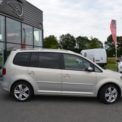 Volkswagen Touran 2.0 TDI 140CH BLUEMOTION TECHNOLOGY FAP CARAT Laval