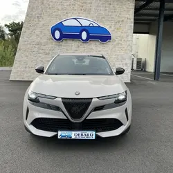 Alfa Romeo Junior ELETTRICA 156CH Saint-L&eacute;ger-de-Lini&egrave;res