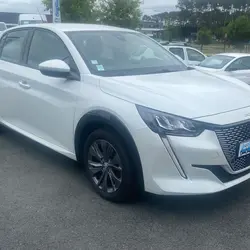 Peugeot 208 E-208 136CH ALLURE M&eacute;rignac