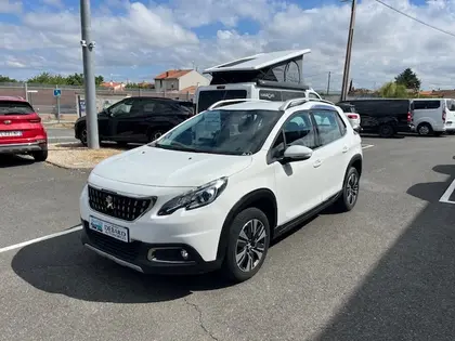 Peugeot 2008 - 1.2 PURETECH 110CH ALLURE S&S - 10 490 €