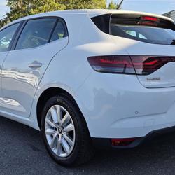 Renault Megane 4 Blue dCi 115 - 20 Business Les Garennes sur Loire
