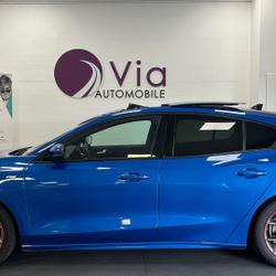 Ford Focus 1.0 EcoBoost 125 ST Line / attelage / camera / toit ouvrant Alen&ccedil;on