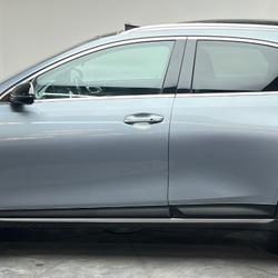 Kia XCee'd 1.6 GDi Hybride Rechargeable 141ch DCT6 Design - Suivi Complet - Toit ouvrant F&eacute;rin