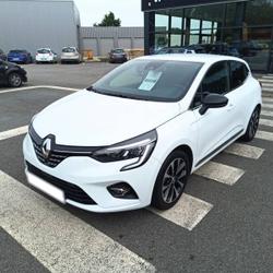 Renault Clio 5 1.6 E-Tech hybride 145ch Techno Sarzeau