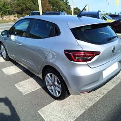 Renault Clio 5 1.6 E-Tech 140ch Zen -21 occasion - Sarzeau - photo 3/14