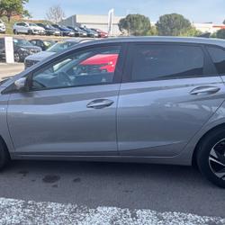 Hyundai i20 i20 1.0 T-GDi 100 Hybrid 48V Intuitive Champniers