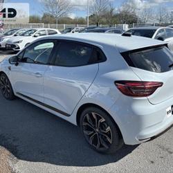 Renault Clio 5 1.6 E-Tech hybride 140ch Lutecia -21N Saint-Jouan-des-Gu&eacute;rets